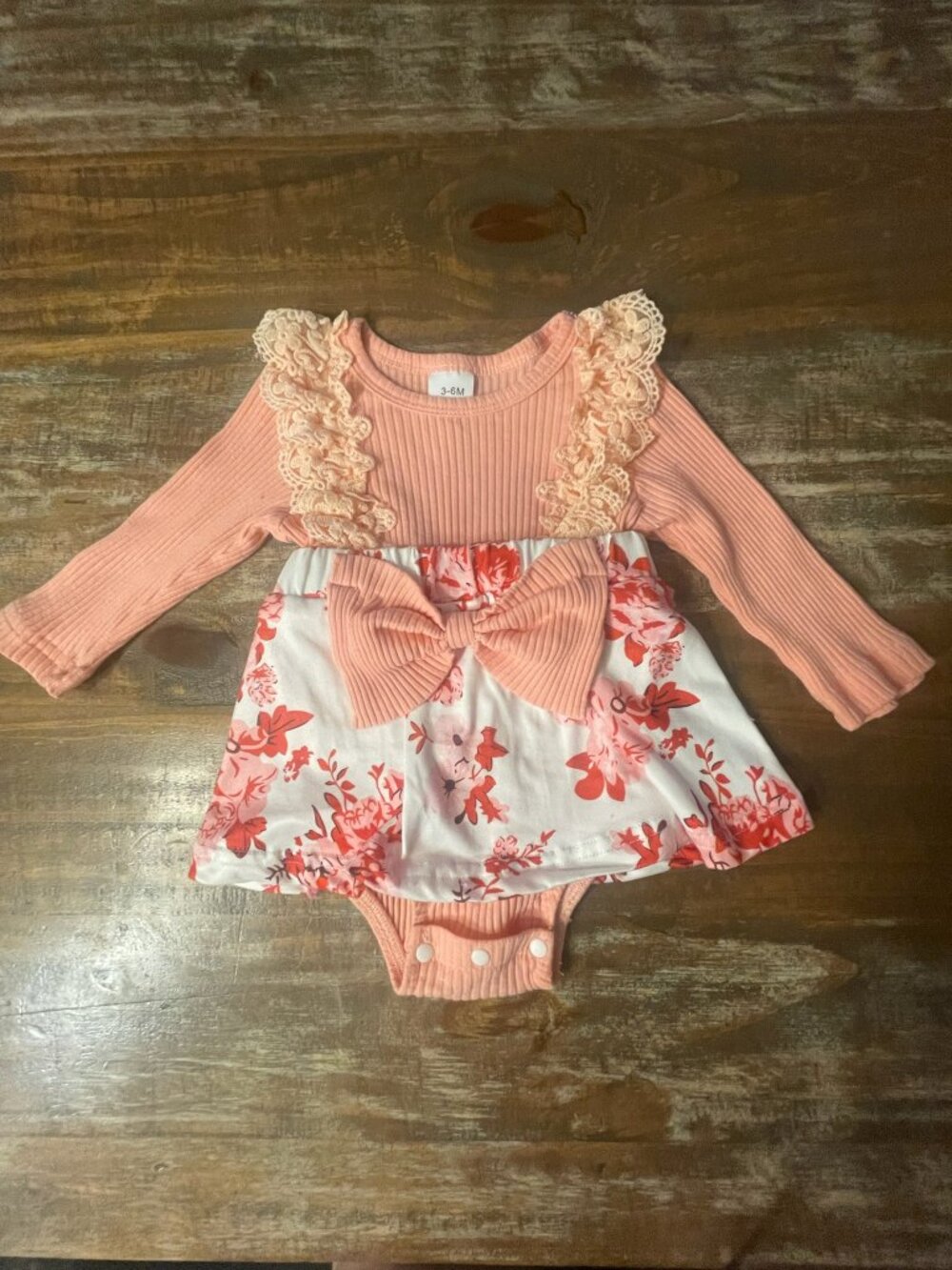 Babygirl long-sleeved dress